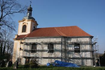Kostel od jihu ( © Ivan Grisa 10/2010)