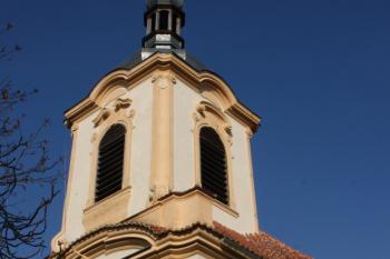 Věž od jihozápadu ( © Ivan Grisa 10/2010)