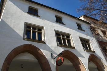 gotický Bavorův dům ( © Milan Caha 09/2010)