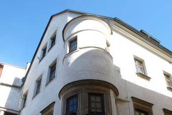 renesanční arkýř v zadní části domu ( © Milan Caha 06/2011)