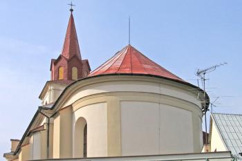 Kostel sv. Mikuláše v Nové Pace. ( © Pavel Vítek 09/2010)