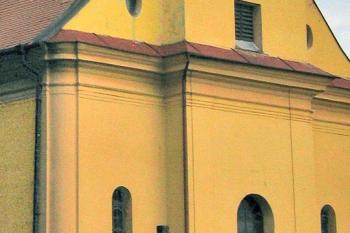 Kostel sv.Filipa a Jakuba v Olomouci - Nových Sadech ( © Pavel Vítek 09/2009)