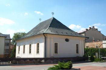 synagoga od jihovýchodu ( © Milan Caha 09/2010)