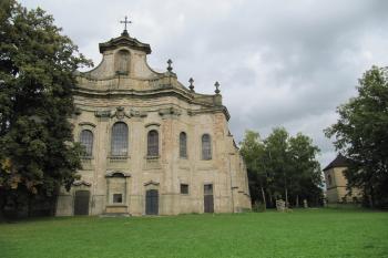 kostel od zámku - od JZ (© Rodochrozit, 09/2011)