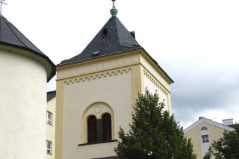 zvonice u kostela (© Rodochrozit, 09/2011)