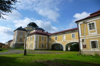 zámek Diana (© Vlastislav Mareček, 06/2016)