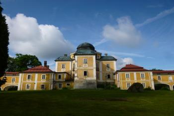 zámek Diana (© Vlastislav Mareček, 06/2016)