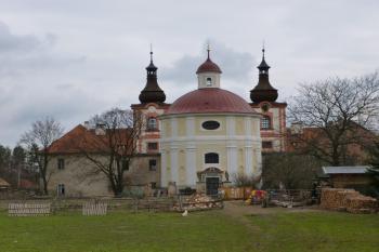 rezidence dominikánů Nové Dvory (© Vlastislav Mareček, 03/2016)