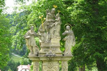 sousoší Panny Marie se sv. Josefem, Jáchymem a Annou (© Rodochrozit, 11/2010)