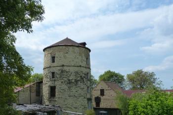 stavba větrného mlýna z roku 1846 ( © František Kinař 05/2017)
