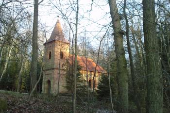 celkový pohled od západu (© Jan Bobek, 11/2010)