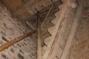 Původní schodiště do věže ( © Jiří Čížek 4/2004)