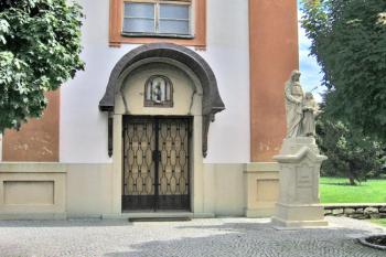 Kostel sv. Bartoloměje v Měrovicích nad Hanou ( © Pavel Vítek 08/2010)