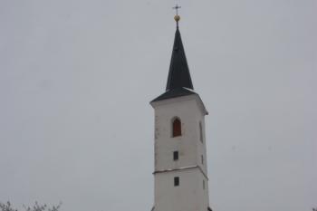 Kostel od západu ( © Ivan Grisa 12/2010)