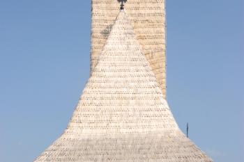 jižní průčelí ( © Ivan Grisa 05/2011)
