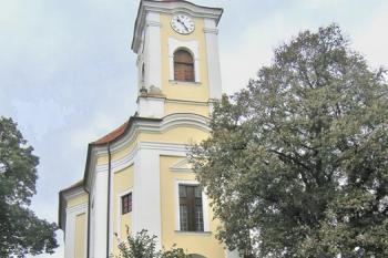 Kostel Nanebevzetí Panny Marie ve Vlkoši u Kyjova ( © Pavel Vítek 09/2010)
