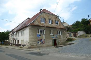 budova bývalého pivovaru (© Milan Caha 08/2010)