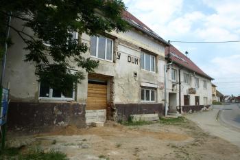 budova bývalého pivovaru ( © Milan Caha 08/2010)