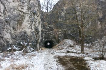 Tunel KBK do lomu Kobyla (© Michal Nádvorník, 2/2012)