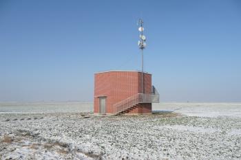 Boční pohled (© David Hamza, 12/2010)