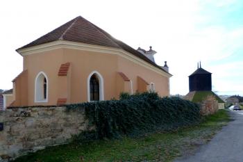 kostel sv. Petra a Pavla ( © František Kinař 05/2017)
