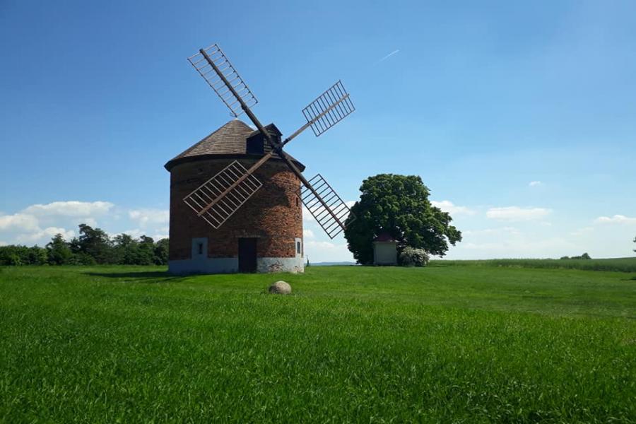 Chvalkovice