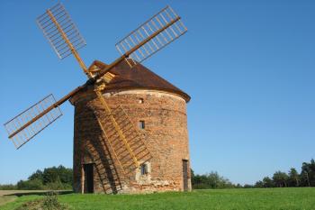 1_Větrný mlýn Chvalkovice (© Havran, 09/2006)