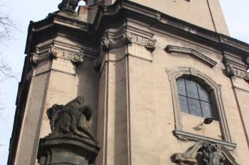 Jihozápadní průčelí a sousoší Piety ( © Ivan Grisa 01/2011)