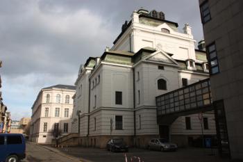 Západní část divadla od jihu ( © Ivan Grisa 02/2011)