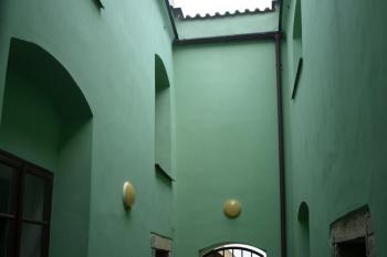 nádvoří šatlavy ( © Milan Caha 09/2010)