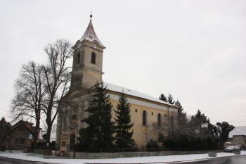 Kostel od jihozápadu ( © Ivan Grisa 01/2011)