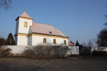 Kostel od jihu ( © Ivan Grisa 01/2011)