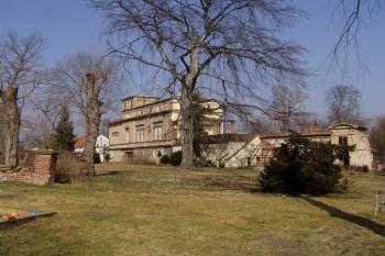 Zámek od jihovýchodu (© Lukáš Pechánek, 03/2012)