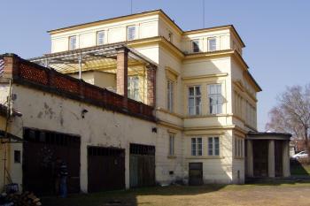 Zámek od východu (© Lukáš Pechánek, 03/2012)