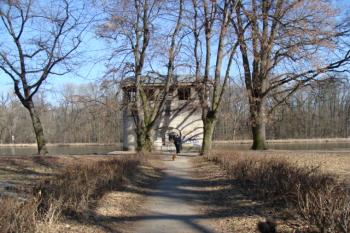 pohled od zámku (© Tomáš Hobzík, 03/2011)