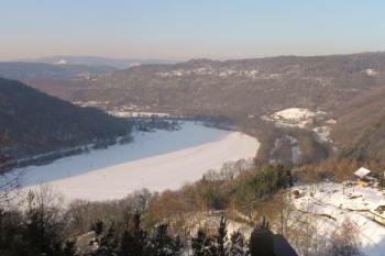 Výhled ze Zdenčiny skály (© Josef Šretr, 02/2011)