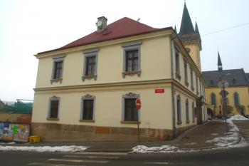 budova děkanství z roku 1736 ( © Milan Caha 02/2011)