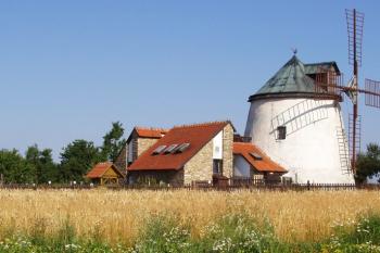 Celkový pohled na areál mlýna ( © Jan P. Štěpánek 07/2005)