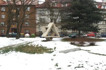 místo, kde stávala synagoga ( © Milan Caha 02/2011)