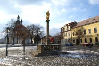 mariánský sloup Říčany ( © Milan Caha 02/2011)