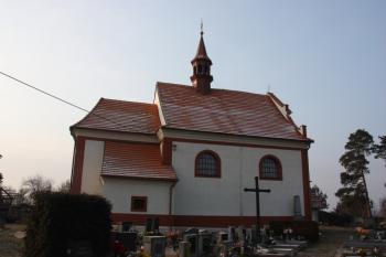 Kostel od severu ( © Ivan Grisa 02/2011)