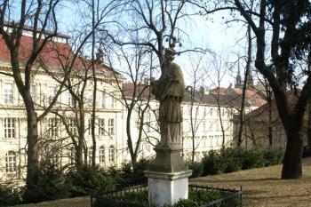 sv. Jan Nepomucký na úpatí Špilberku ( © Milan Caha 02/2011)
