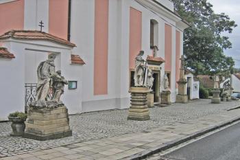 Poutní kostel sv. Anny v Žarošicích ( © Pavel Vítek 09/2010)