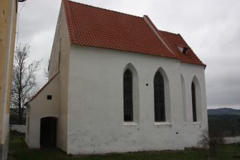Kaple od jihu ( © Ivan Grisa 04/2011)
