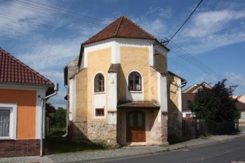 Bývalý kostel od východu (© Ivan Grisa 07/2011)