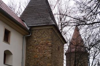  (© Karel Husák, 04/2012)