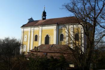 kostel od jihovýchodu ( © Milan Caha 03/2011)