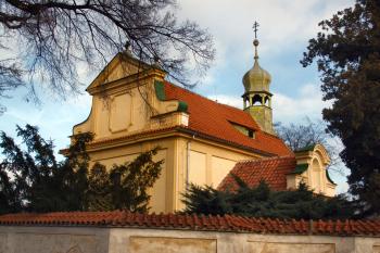 kostel od jihozápadu ( © Pavel Zany Komárek 27. 11. 2008)