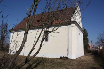 Kostel od západu ( © Ivan Grisa 03/2011)