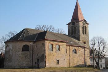 kostel od severozápadu (© rodo chrozit, 03/2011)